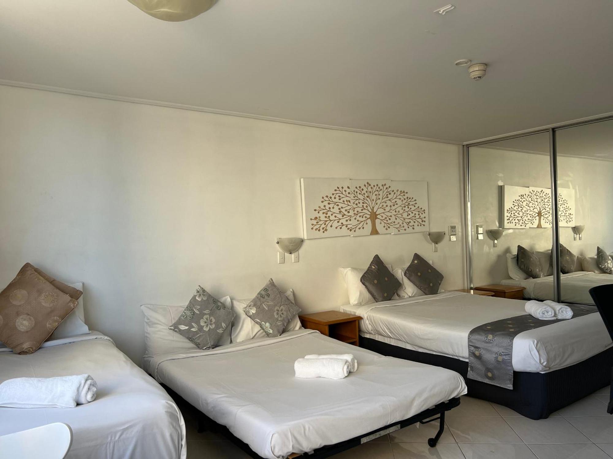 Sydney Hyde Park Private Apartments By Paxsafe Sidney Exterior foto